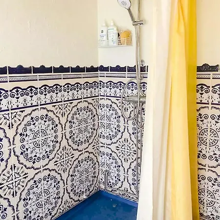 Casa de Férias Small House With Big Heart In